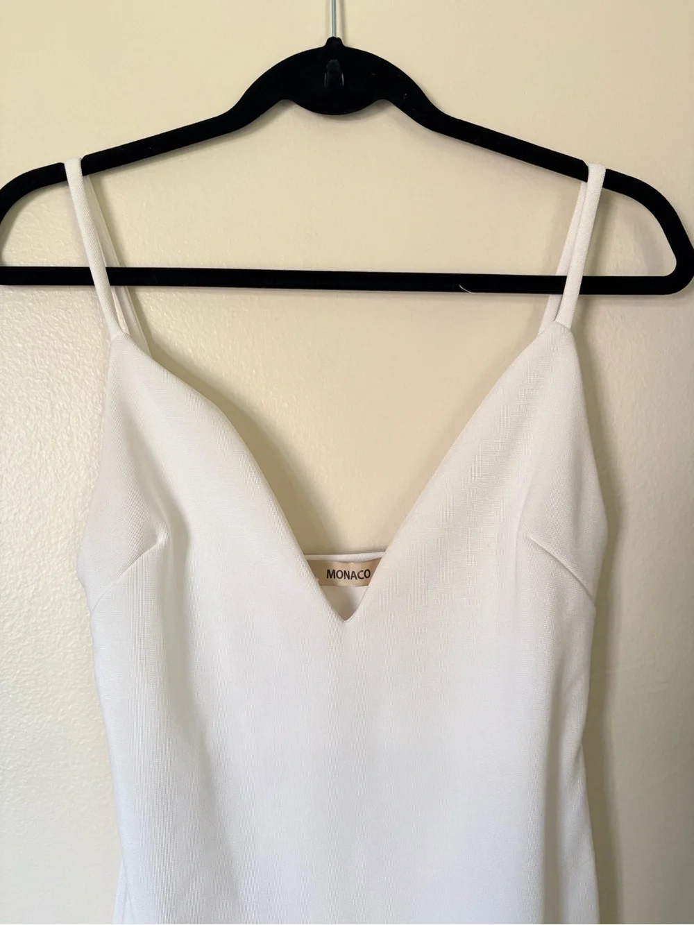Monaco White V-Neck Sheath Dress Size Large - Picture 3 of 8